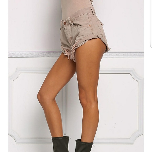 Nude Frayed Bandit Style Cuffed Shorts - Picture 3 of 7